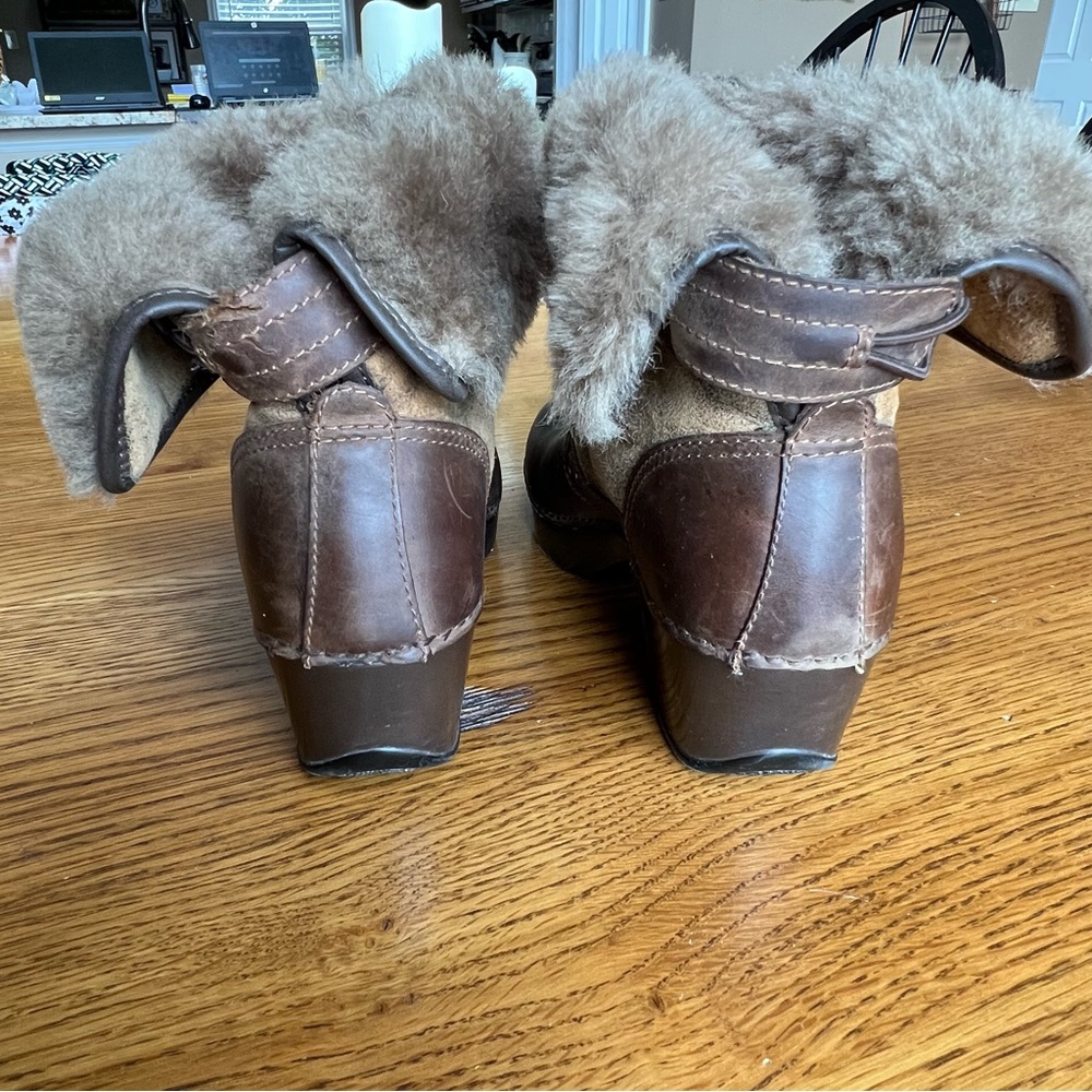 ⭐️ Dansko Brown Harper Shearling Winter Boots Size 36 - Picture 8 of 11